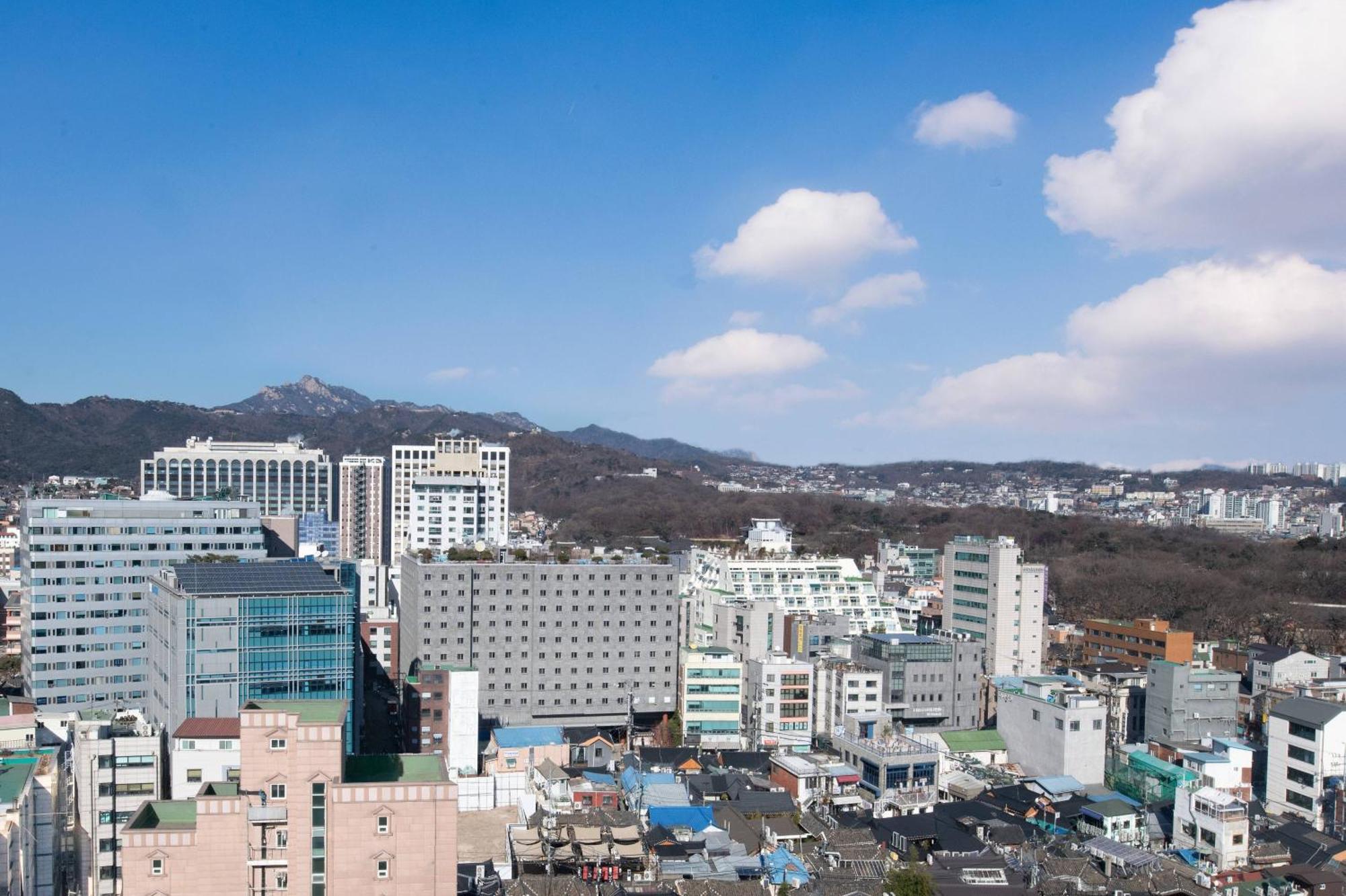 Moxy Seoul Insadong By Marriott Hotel Exterior photo
